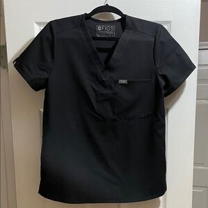 Figs Women’s Classic Black V-Neck Shirt